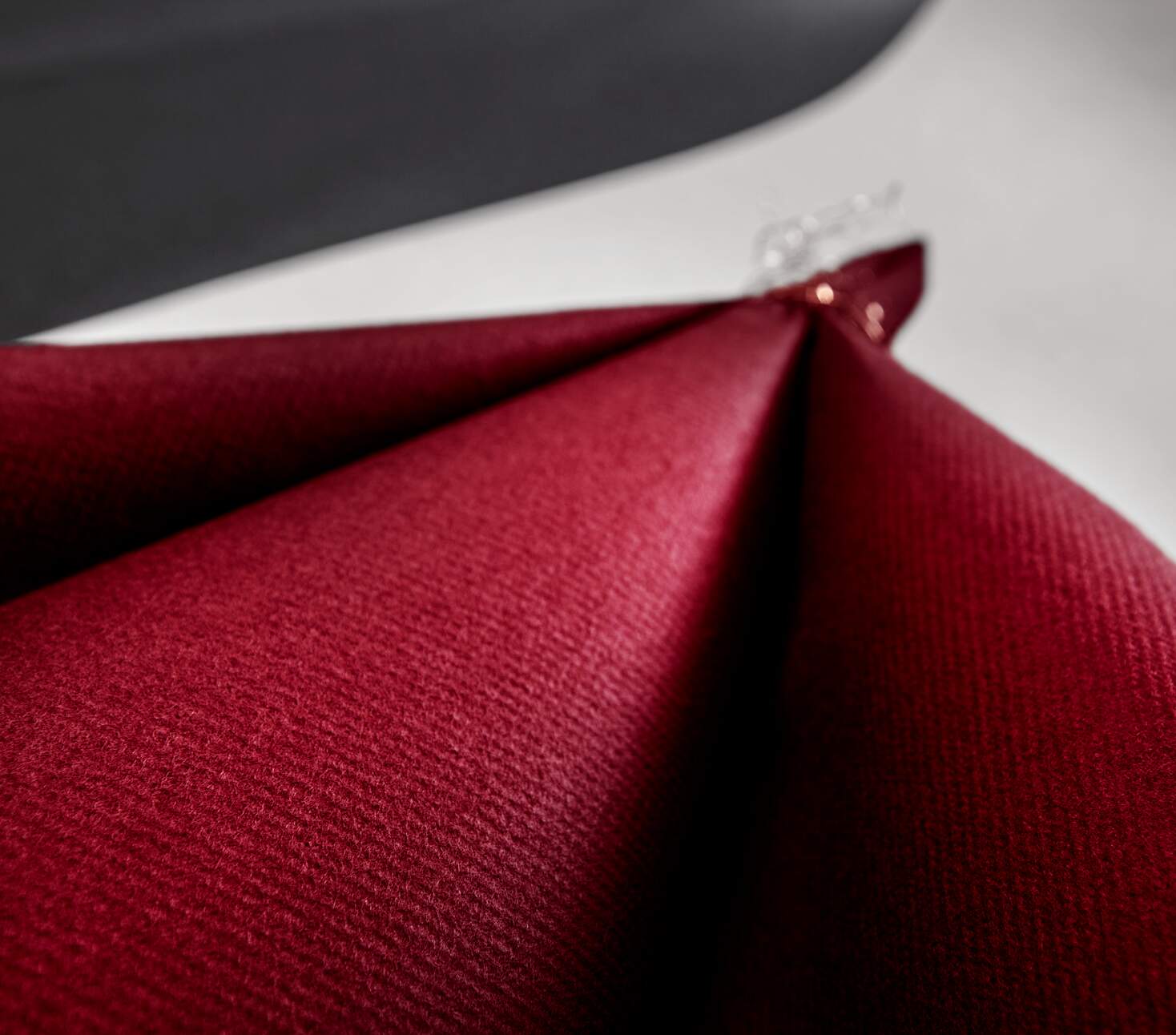 FATO TOVAGLIOLO BORDEAUX 2 VELI 40X40 CARTA A SECCO 50 PZ/CFZ 16 CFZ/CRT